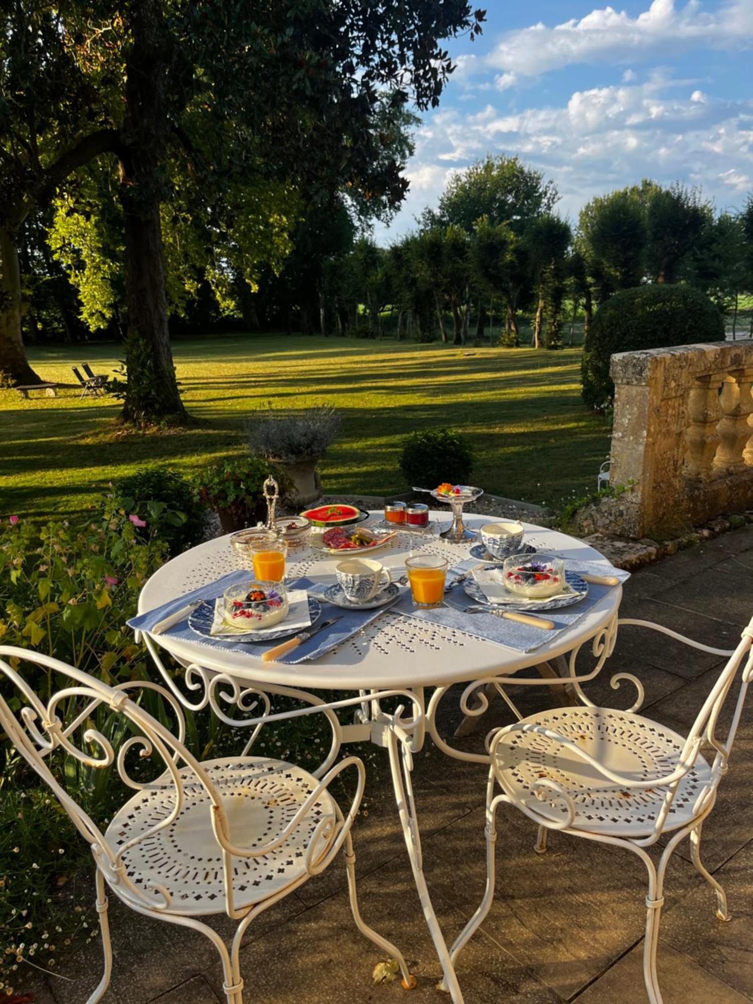 Le Bouquet Bleu Bed And Breakfast Siorac-en-Perigord Екстер'єр фото